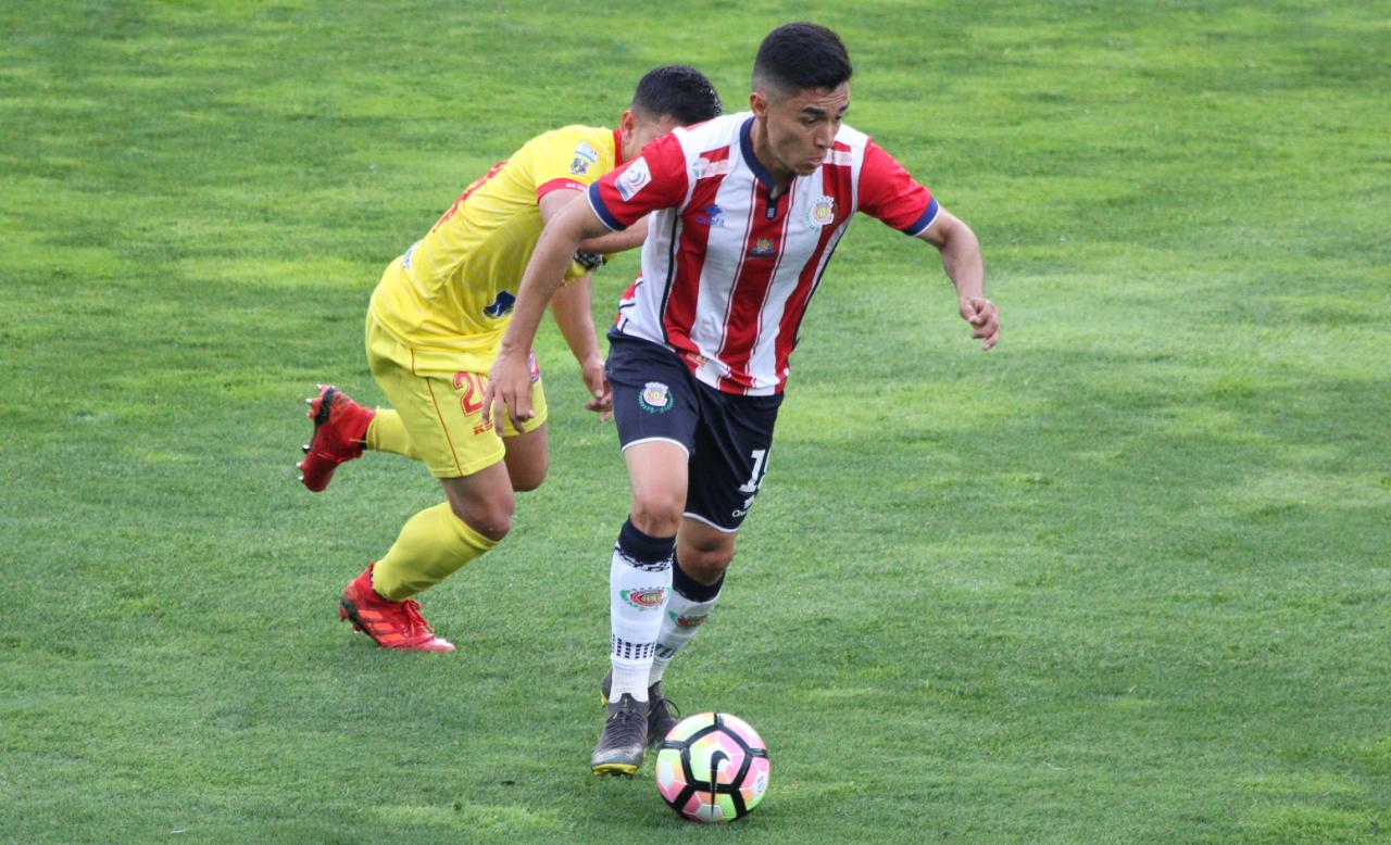 I. de Cauquenes y D. Linares repartieron puntos en una nueva edición del “Clásico del Maule Sur”
