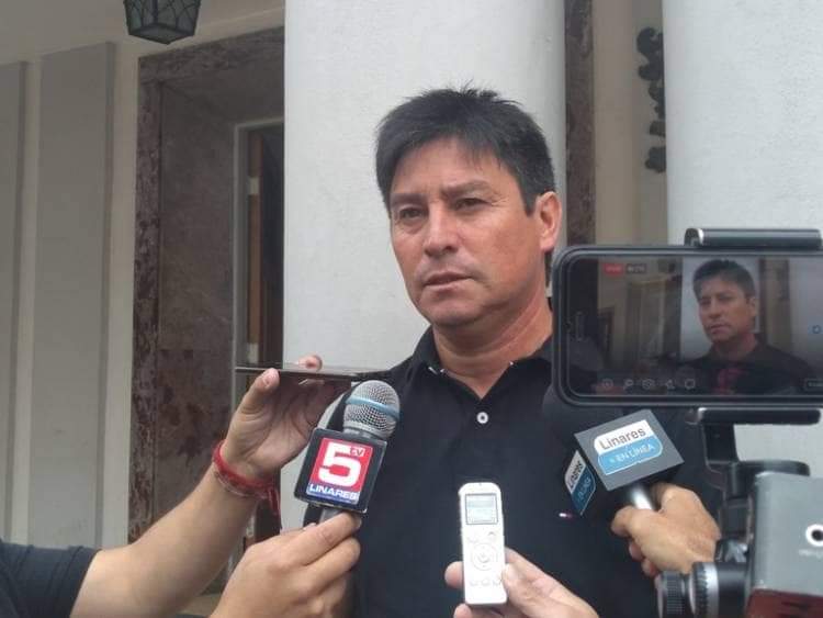 Debuta el quinto entrenador del año en Deportes Linares