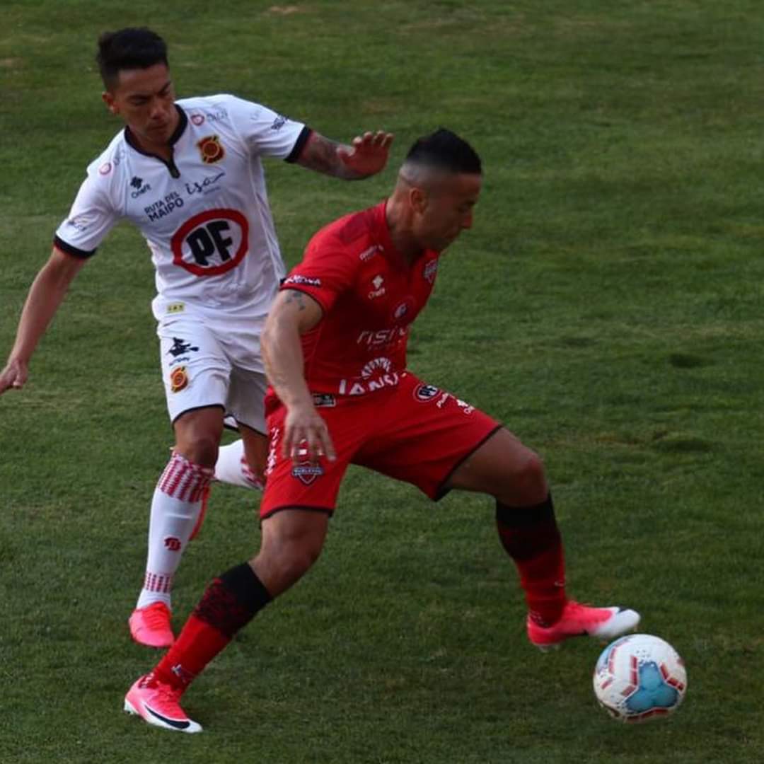 Ñublense se prueba la corona de campeón tras someter a Rangers