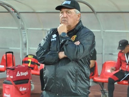Luis Marcoleta valoró el punto conquistado en el puerto pirata: “Con lo que hizo el equipo, merecía más”