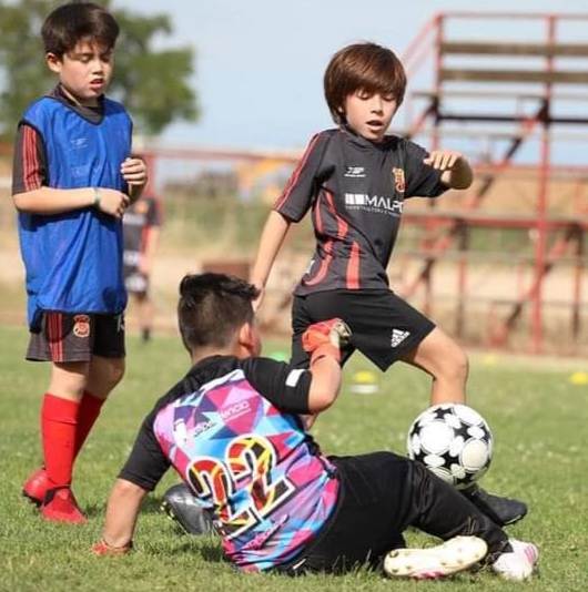 Escuela de verano buscará que los menores practiquen deporte en pandemia con todos los protocolos