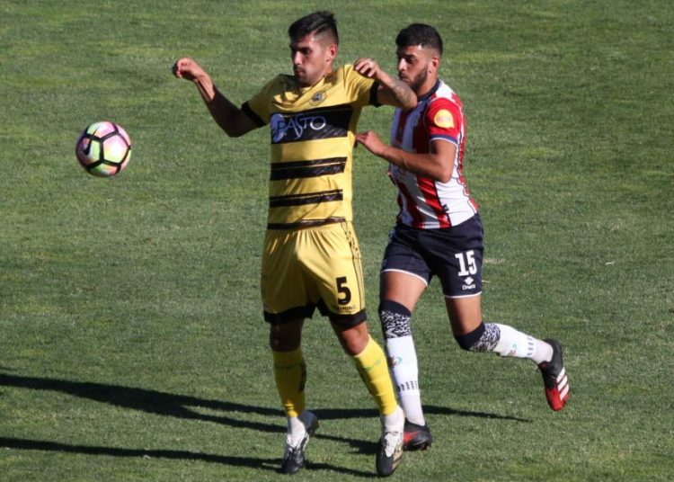 Empate de Linares no le alcanza para acortar distancias