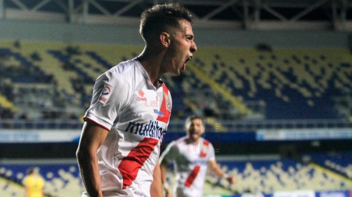 Jugador de Curicó Unido recurriría al autodespido para llegar a Colo-Colo