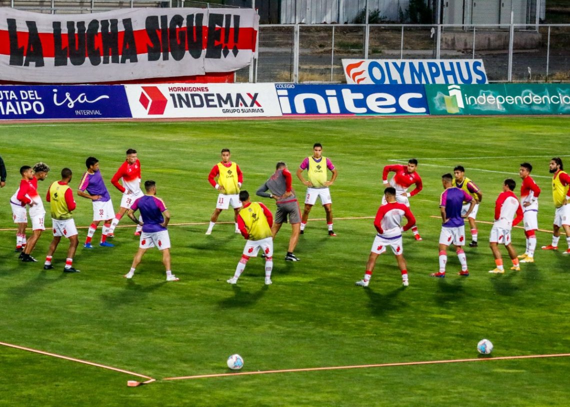 Curicó presentó a jugador francés y ahora va por un ex Deportes Iquique