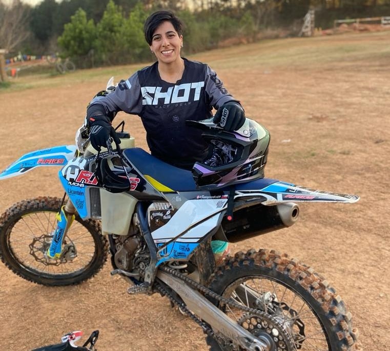 Tania González deslumbró este sábado en Mundial de moto enduro 