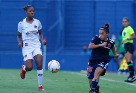 Equipo femenino azul quiere hacer historia en la Libertadores