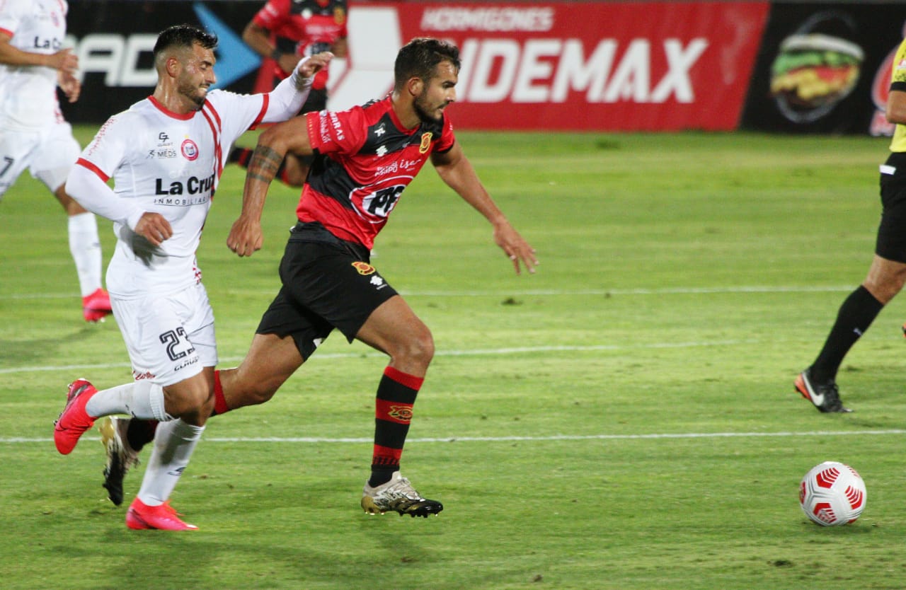 Josepablo Monreal: “Se que en algún momento va a caer el primer gol y, cuando caiga, caerán los demás”