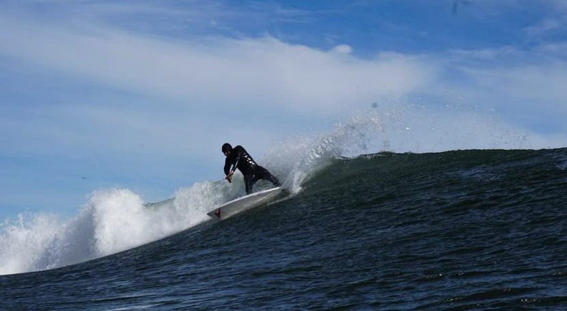 Surfistas maulinos trabajan para competencias que se desarrollarían el segundo semestre