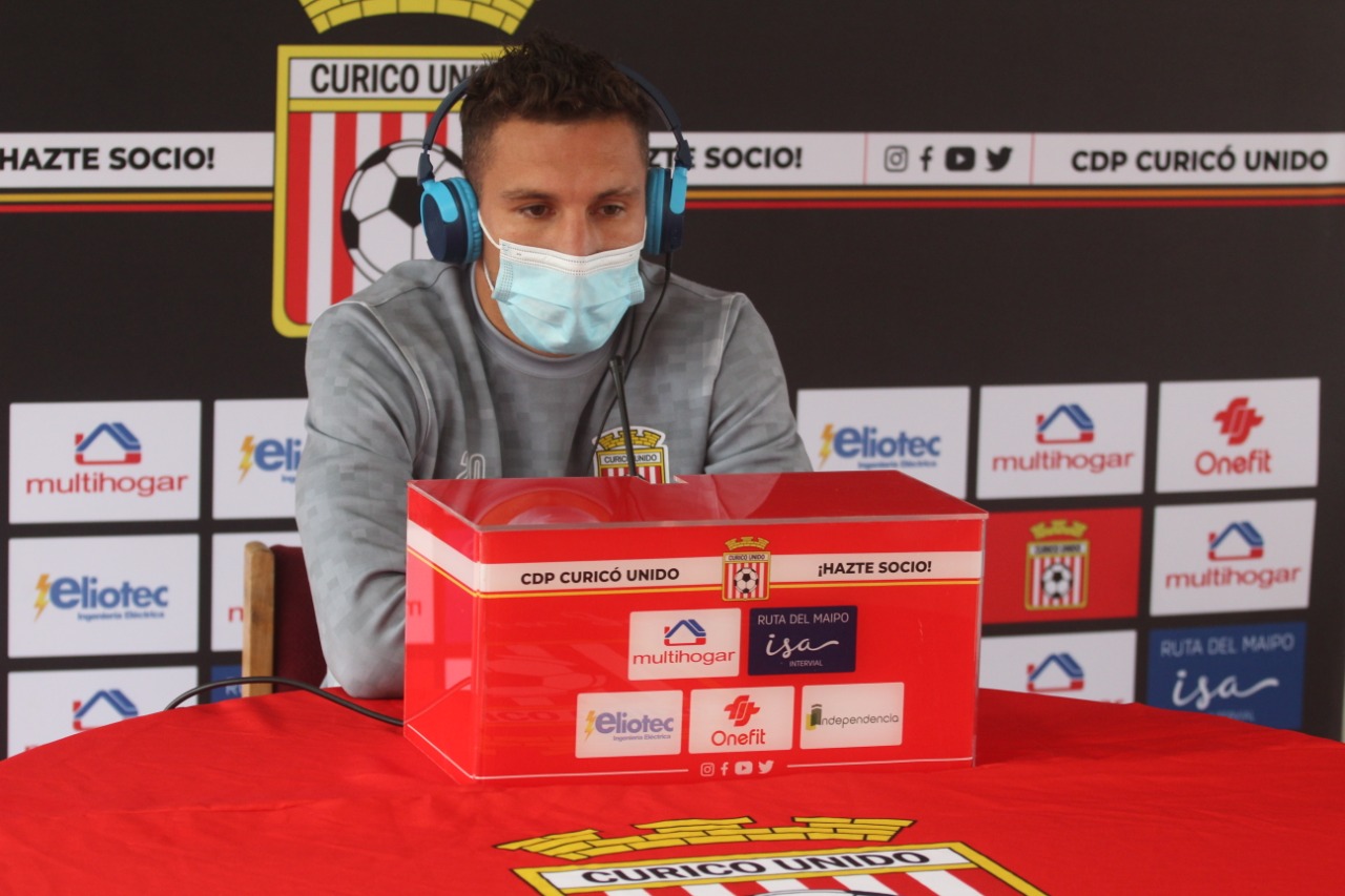 En Curicó Unido ya palpitan el clásico ante Ñublense