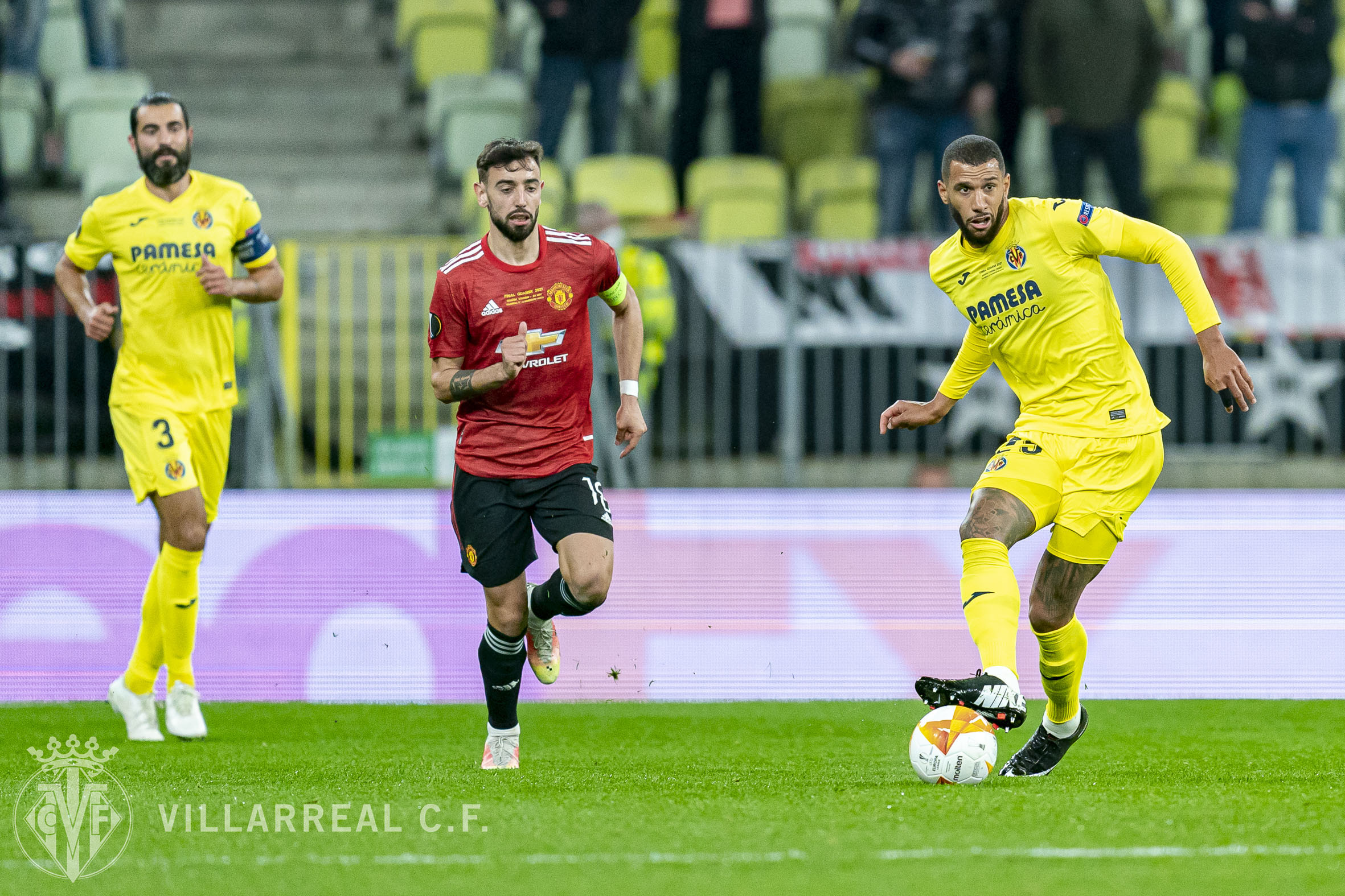 Villarreal celebró y levantó el trofeo de campeón de la Europa League