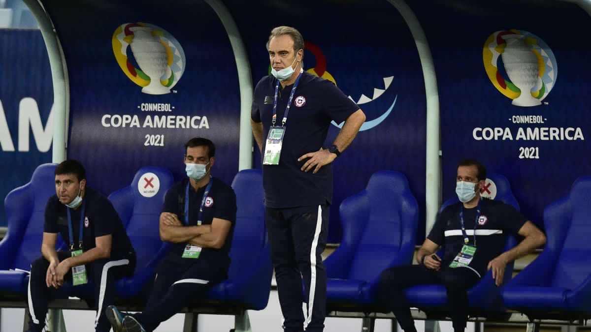 Lasarte celebra el “Abrazo de Chile” y ya analiza el duelo ante Paraguay