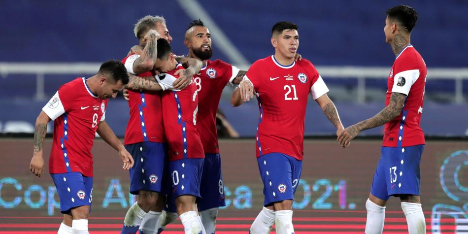 La Roja con oncena tentativa para dejar atrás una nueva polémica al interior del plantel