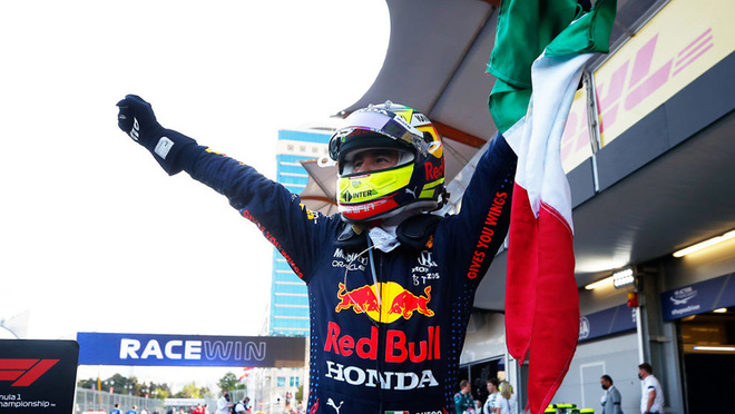 Mexicano celebró en una nueva jornada de Fórmula 1