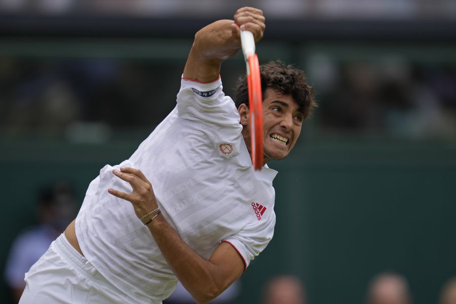 Cristian Garín fue eliminado de Wimbledon ante la solidez y contundencia de Djokovic