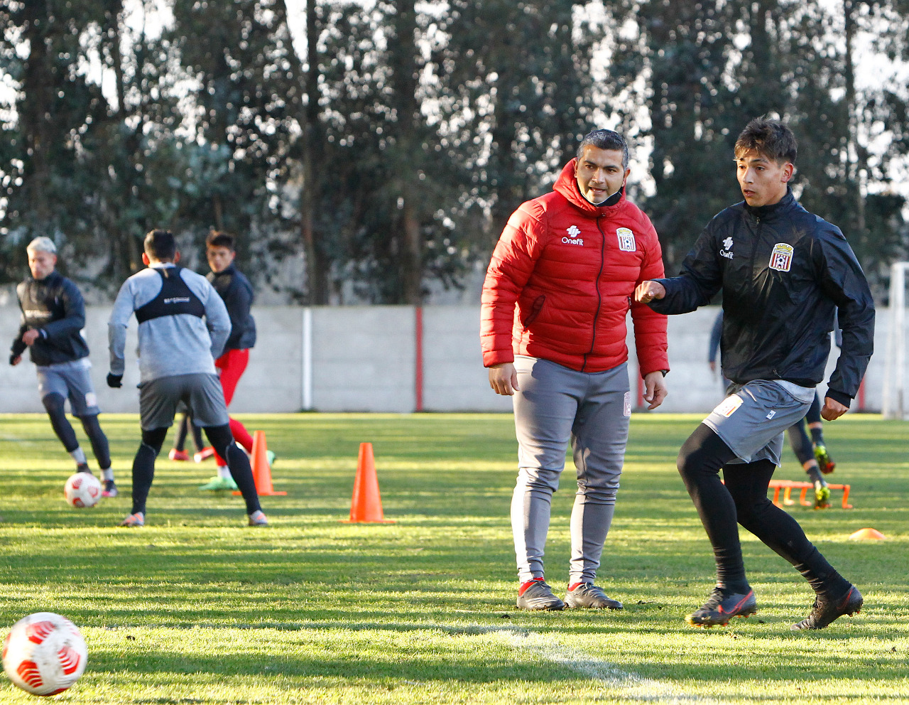 Técnico interino ya trabaja en el once del “Curi” para enfrentar a O’Higgins