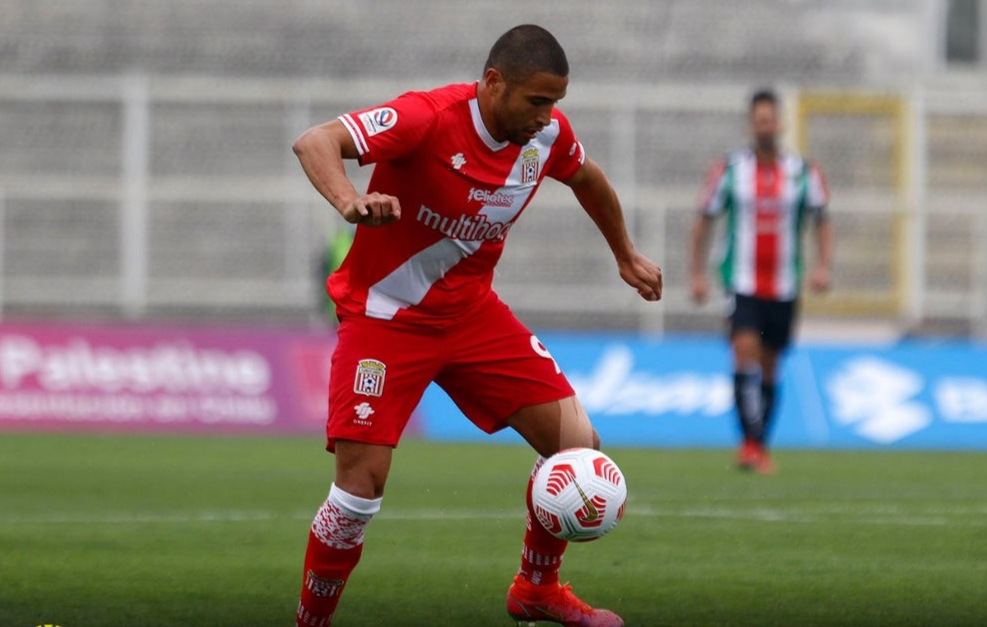 Curicó sumó victoria que le da un respiro en el torneo de la Primera División