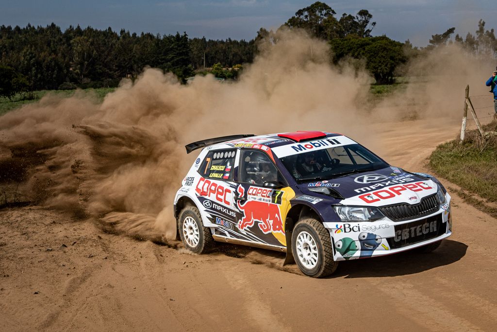 “Chaleco” López debutó en su nuevo auto en el RallyMobil