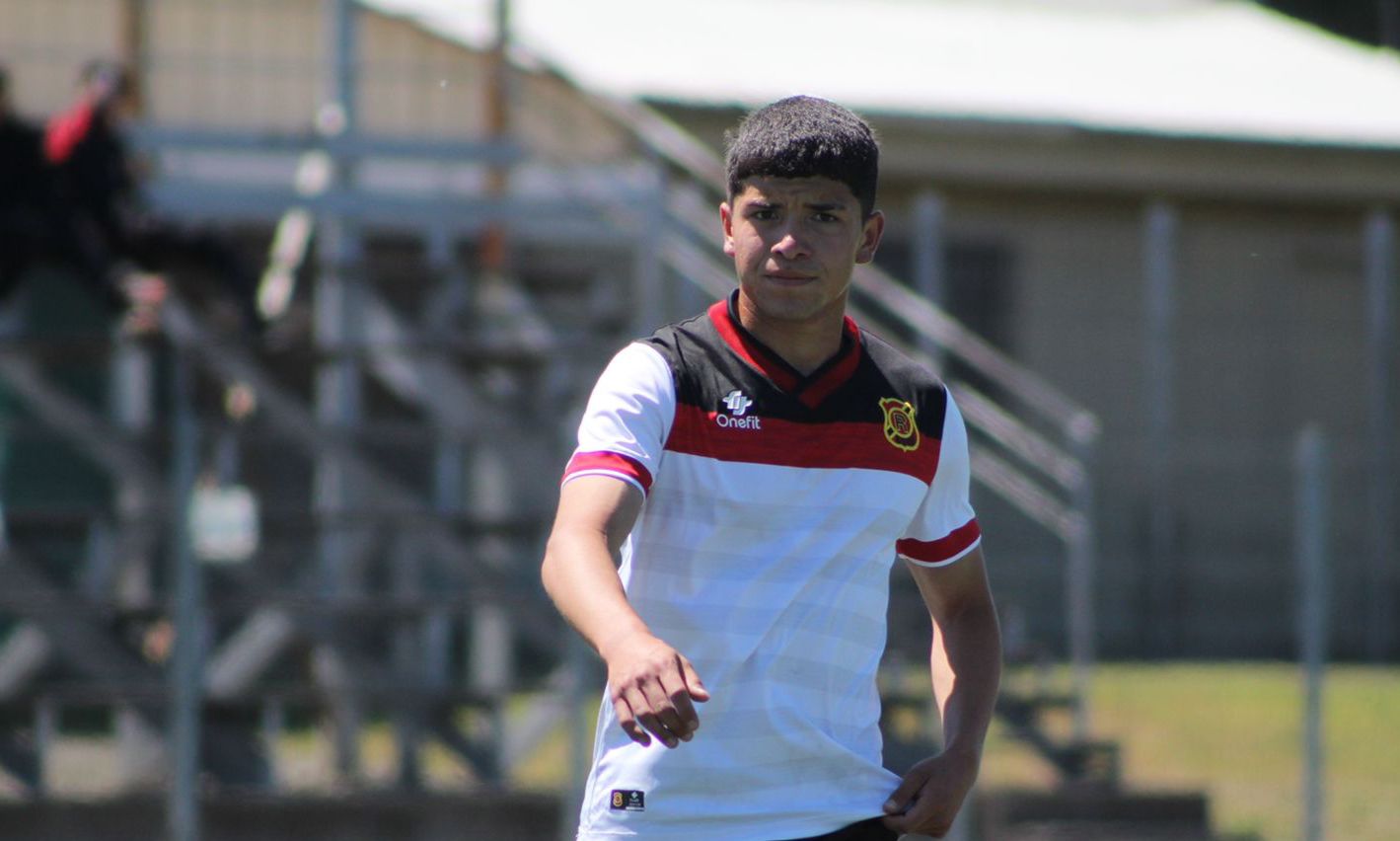 ¡Otro rojinegro de selección!