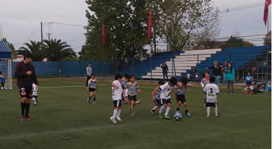 Niños y jóvenes de Talca se sumarán a las Escuelas de Fútbol Municipales