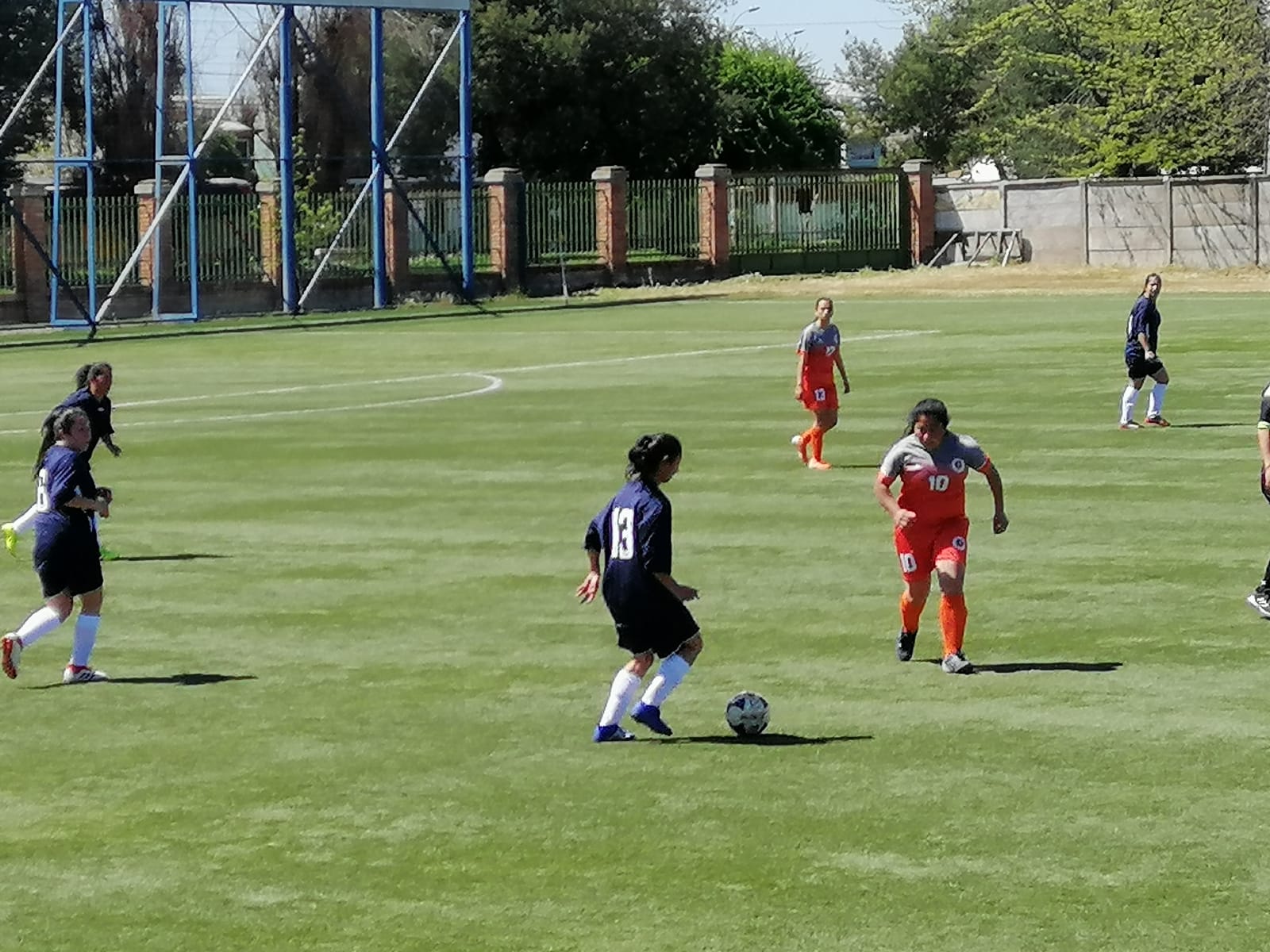 Copa Fuerza de Mujer será levantada por el equipo campeón de la Fem Cup 2021