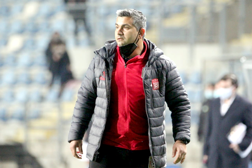 En Curicó repudian hostigamiento contra su entrenador