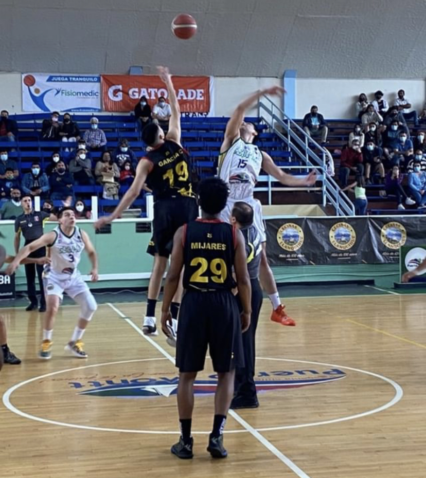 Hispanos sufrieron duro revés ante puertomontinos