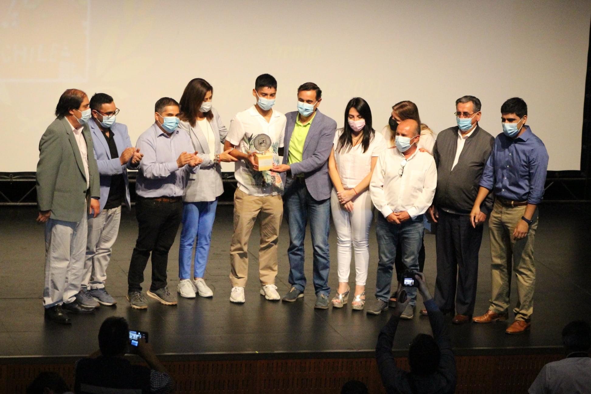 Deportistas curicanos fueron reconocidos por su excelente año
