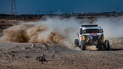 Piloto maulino comenzó de buena forma el Dakar 2022