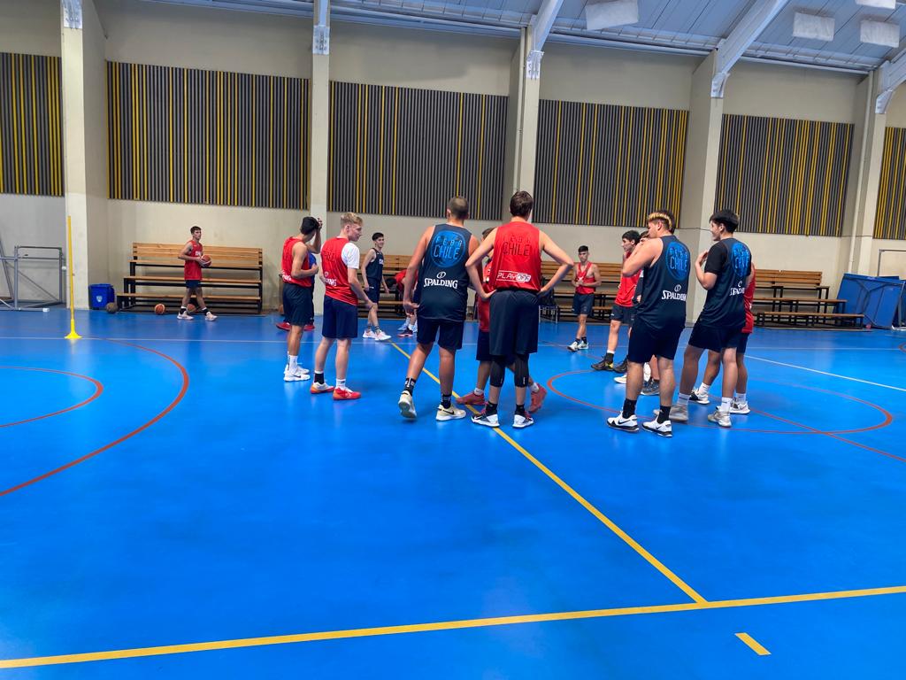 Roja cestera sub-18 realiza concentrado en la “Perla del Maule”