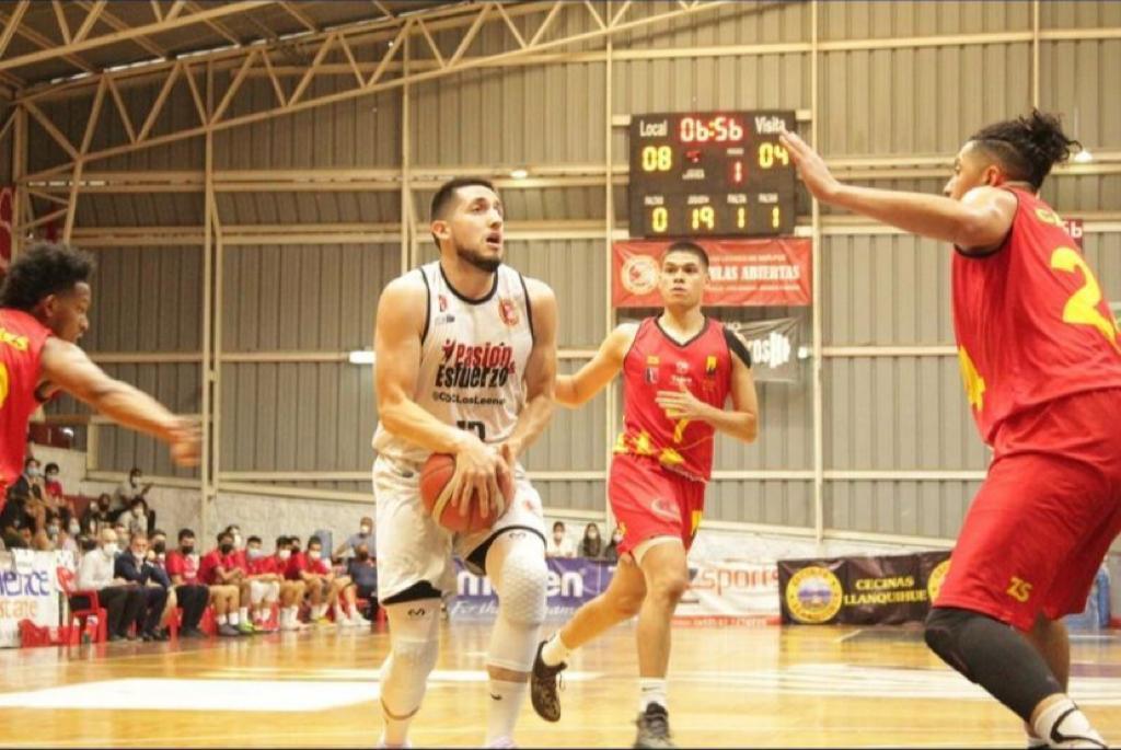 Hispanos poco y nada pudieron hacer ante el rugido de Los Leones