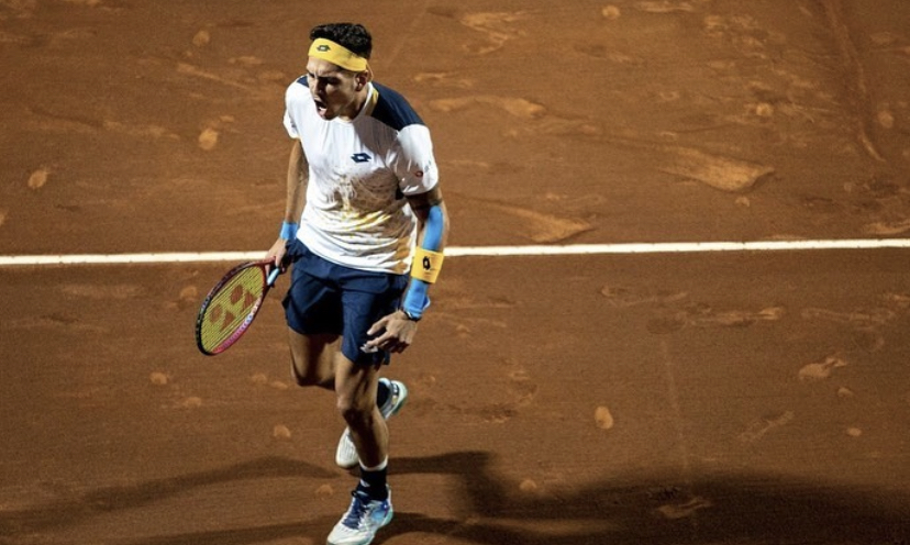 Alejandro Tabilo buscará meterse en la final del ATP de Santiago