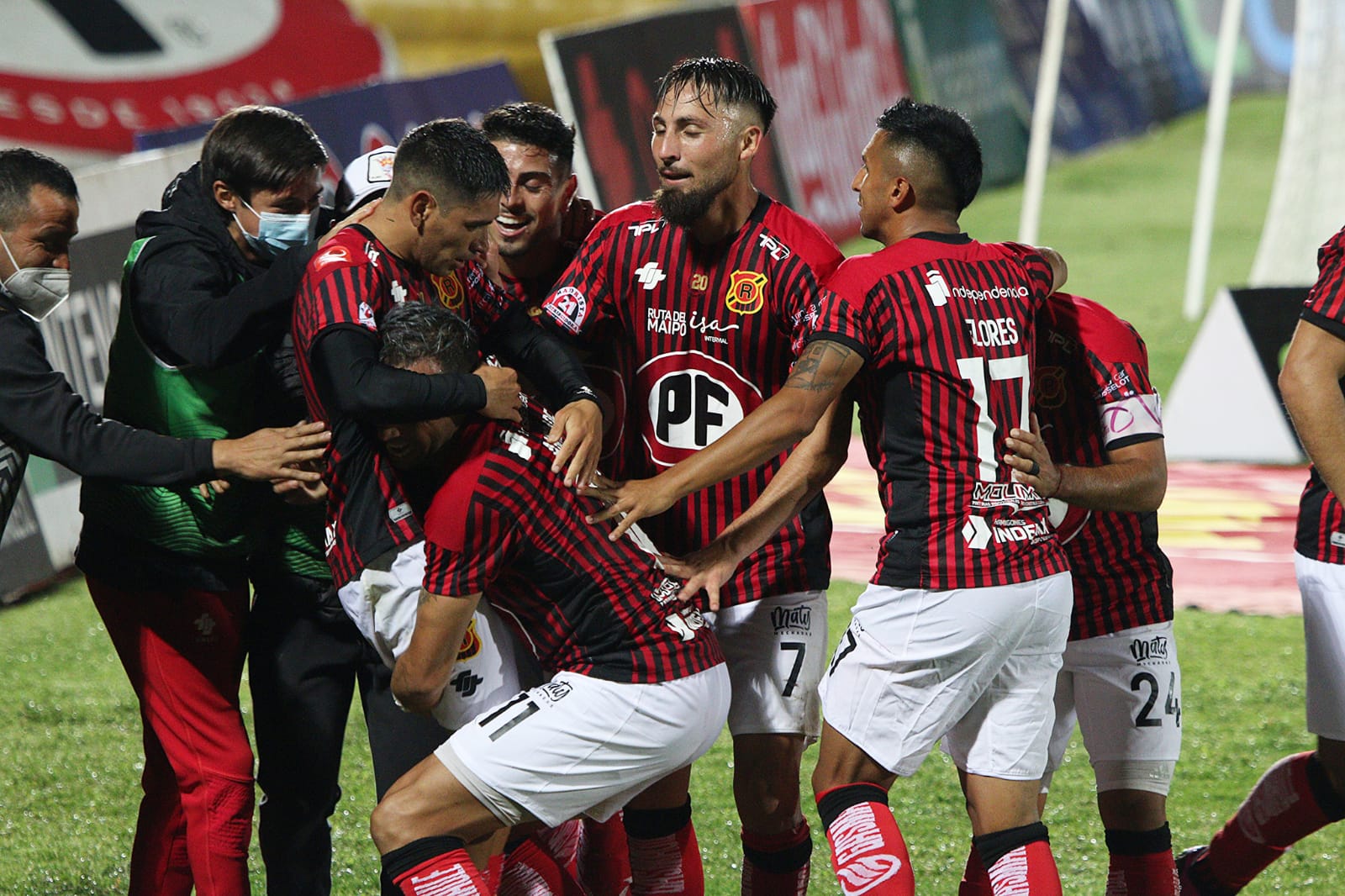 Rojinegro sumó tres puntos de oro con sufrimiento incluido