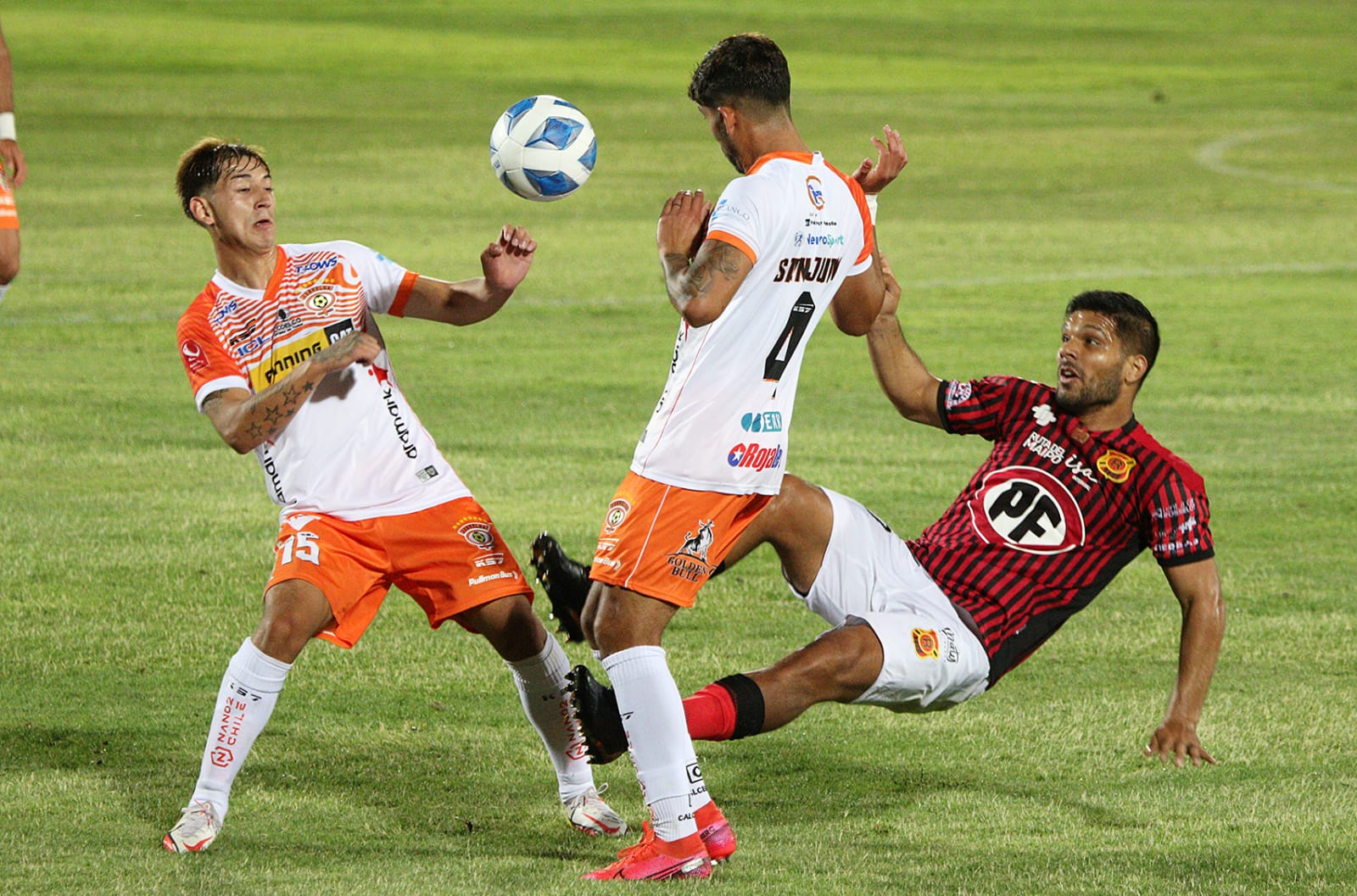 Cobreloa vino a Talca y le faltó el respeto a Rangers