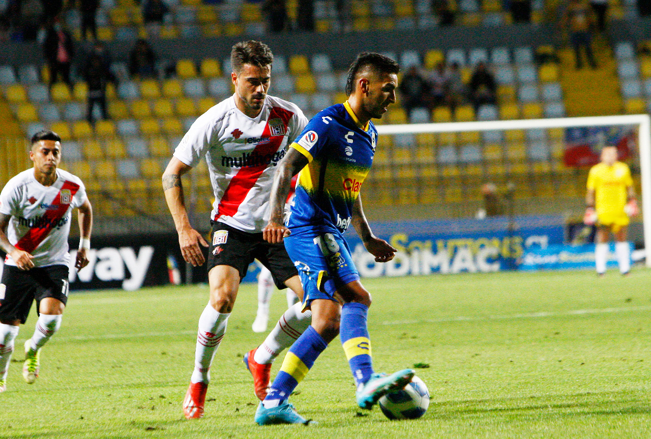 Curicanos rescatan empate como visitantes