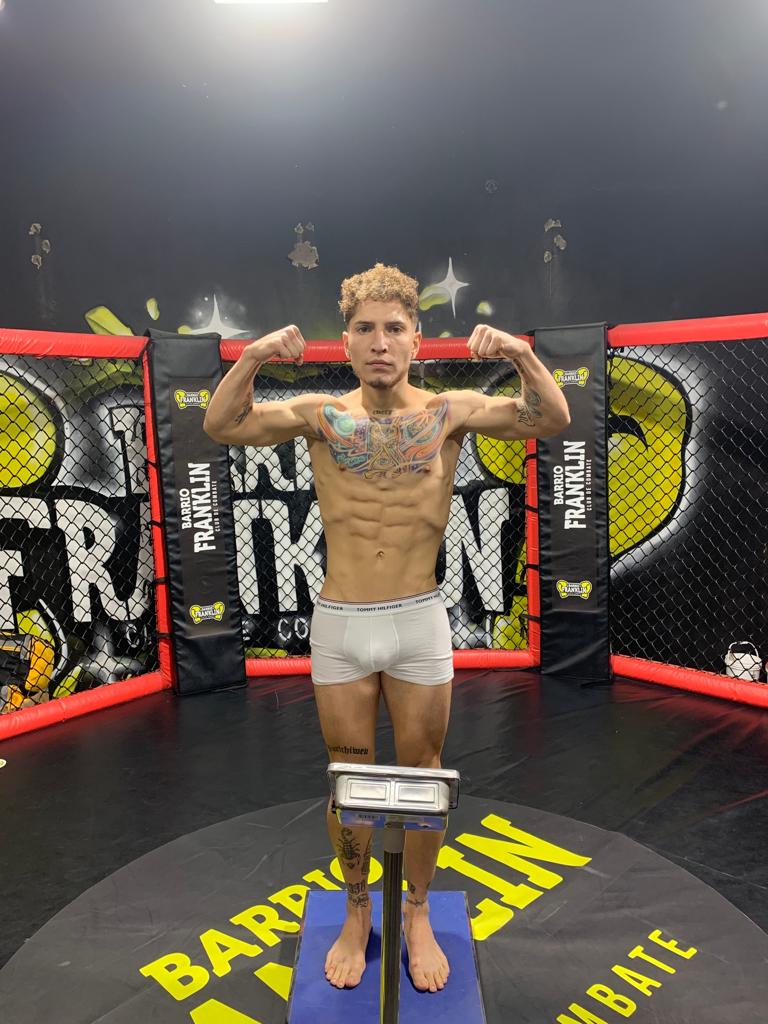 Talquino busca dar el salto al profesionalismo en las artes marciales mixtas