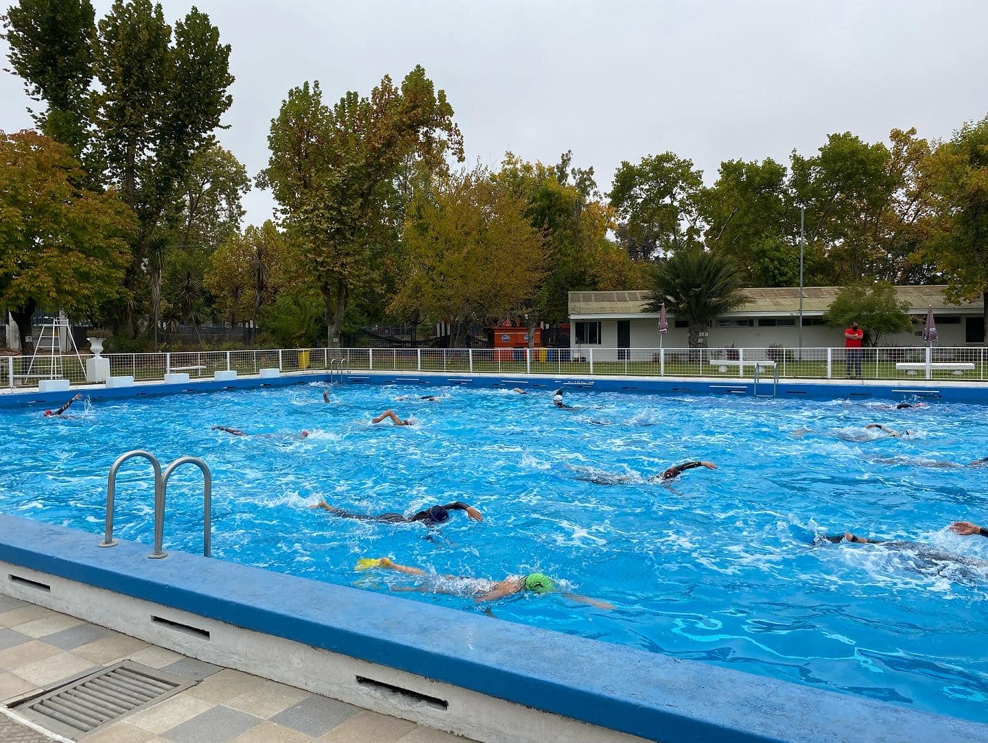 Talca está recibiendo Concentrado de la Roja de aguas abiertas