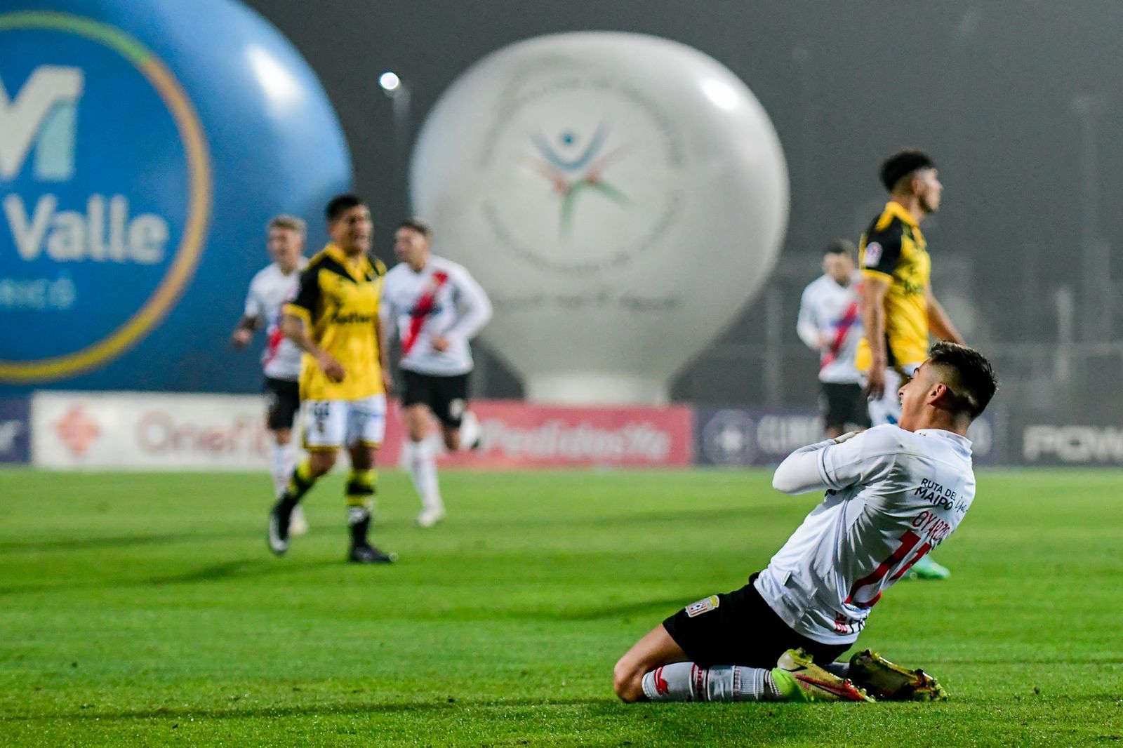 Curicó cerró su primera ronda con goleada