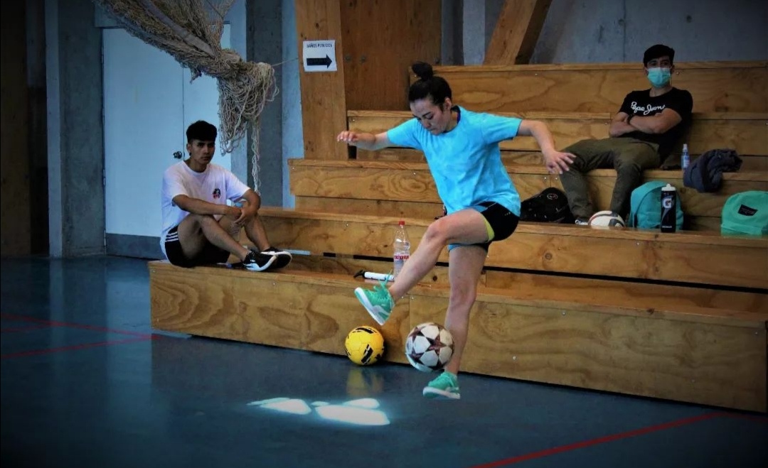 Maulina espera deslumbrar en el freestyle fútbol