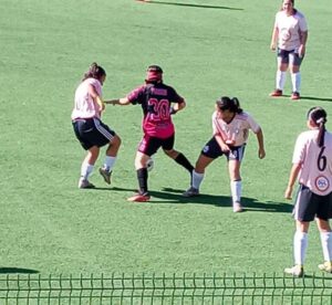 Tres equipos con opciones de campeonar en la Liga Femenina del Maule