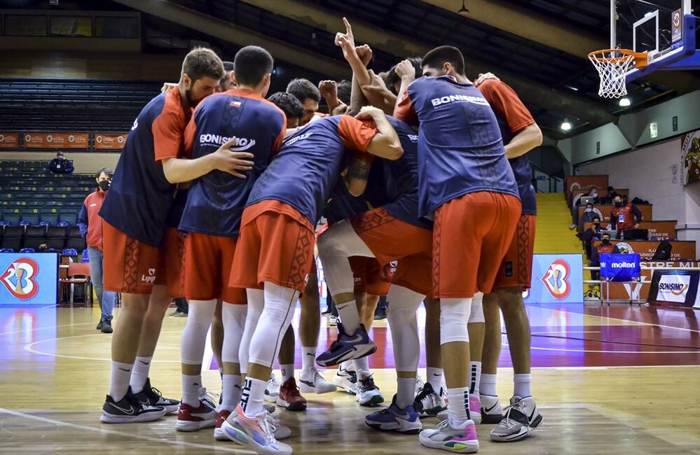 Talquino destaca en convocatoria de la Roja para ventana FIBA