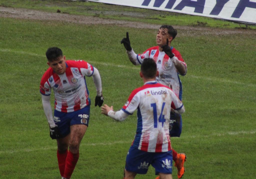 Linares espera cerrar la primera rueda como líder e invicto