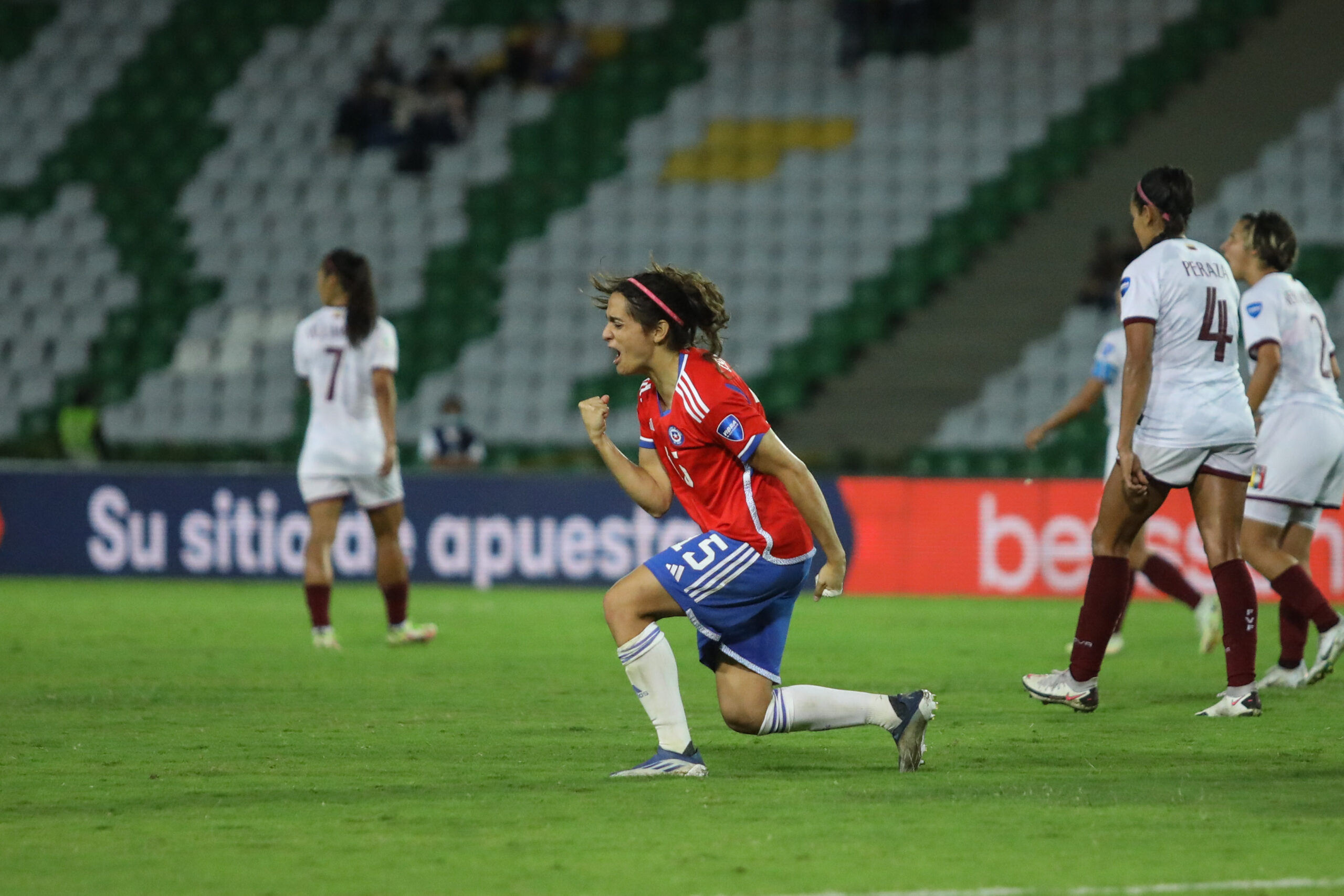 ¡Roja femenina al repechaje mundialista!