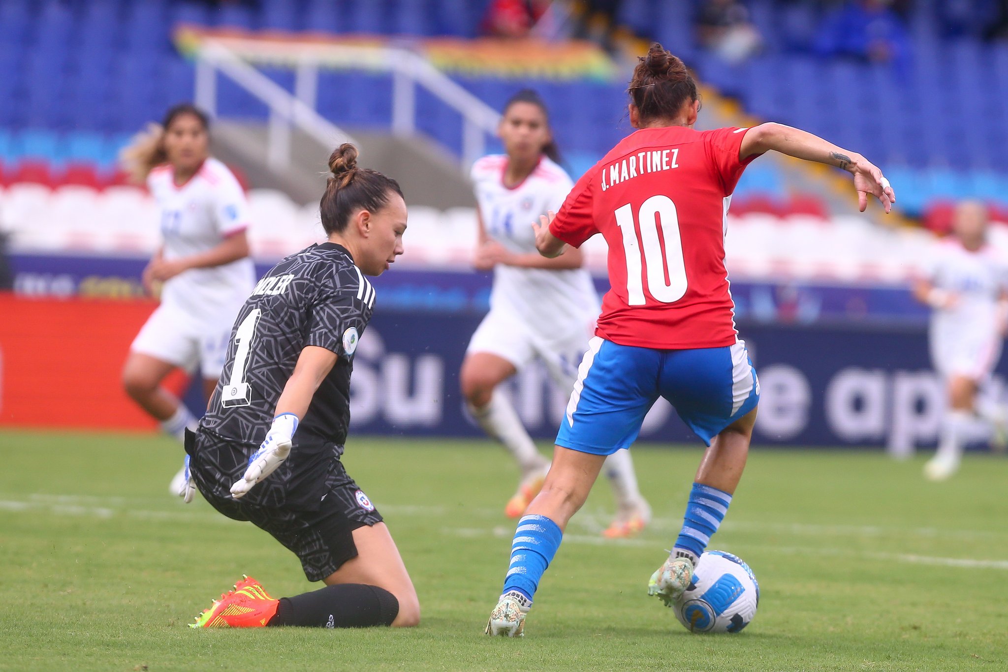 Lontuenina sumó minutos en derrota de la Roja femenina por Copa América