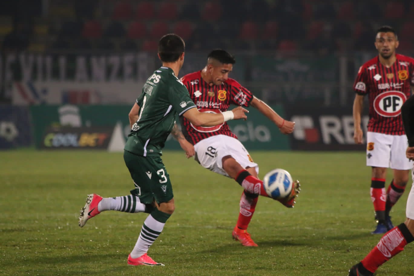 Rangers otra vez levanta a equipo que viene a los tumbos