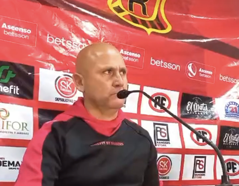 Felipe Muñoz: “Dunga sigue, estamos viendo lo mismo que todo el mundo”