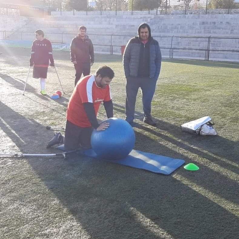 Seleccionado de fútbol amputados realiza rifa para recuperarse de lesión