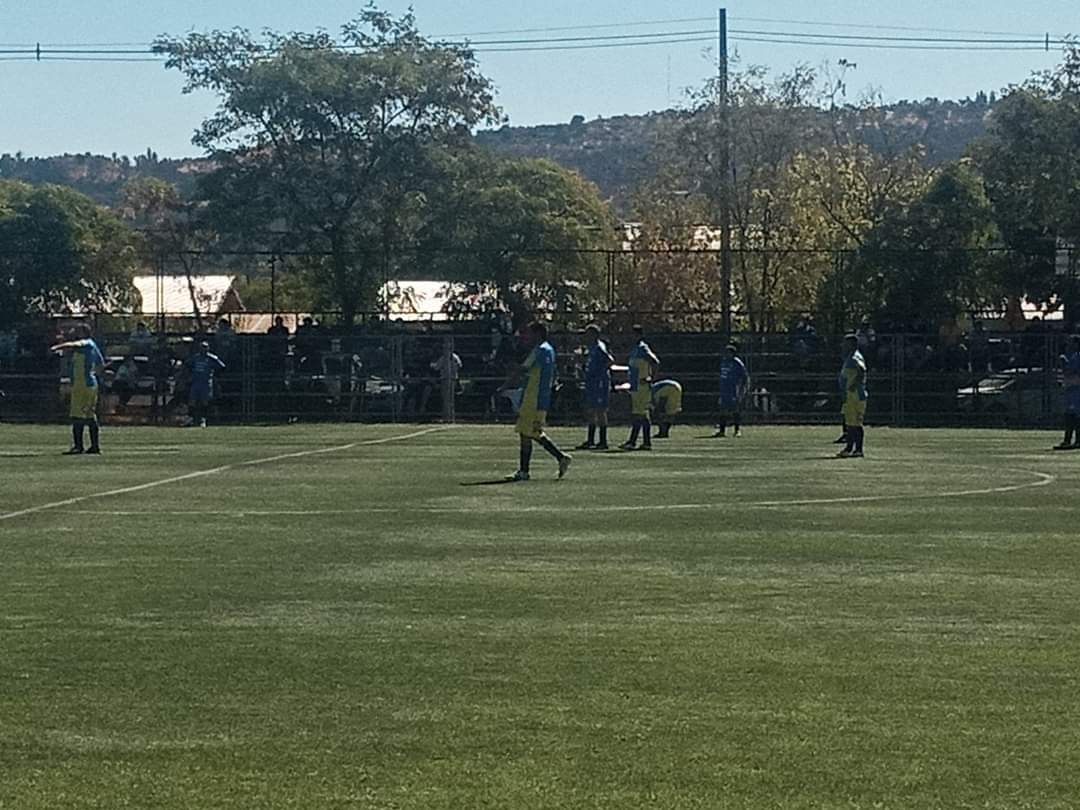 Los tatitas de 50 de la Asofútbol Talca le pondrán color este sábado
