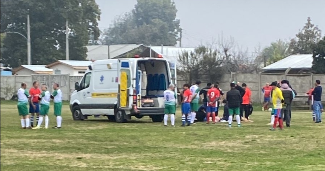 Atención futbolistas amateurs: Contar con desfibriladores sería una realidad