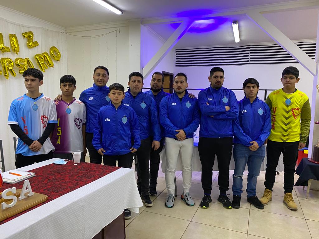 Villanos presentaron en sociedad sus armaduras para competencias regionales