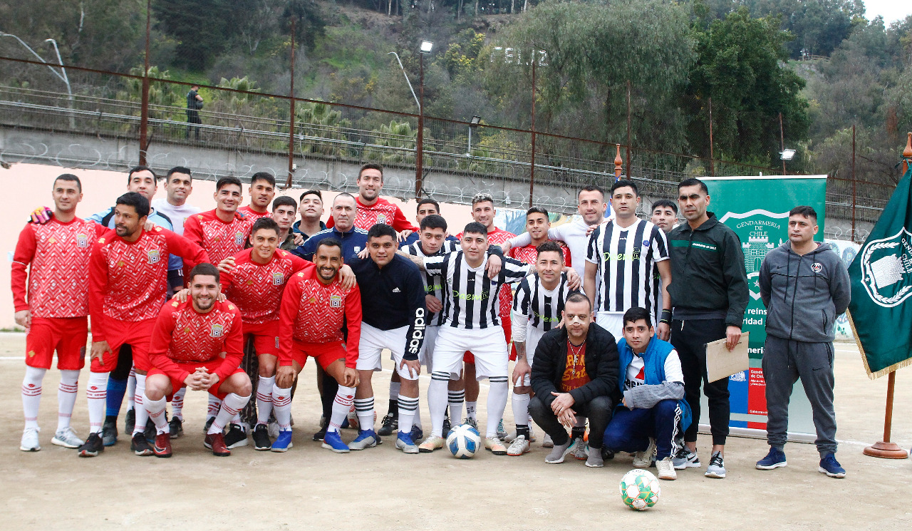 Plantel curicano compartió con reclusos de la ciudad